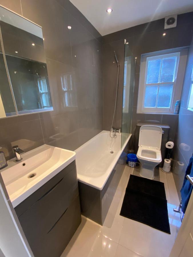 Marylebone Stays Steps From Baker Street Londra Exterior foto